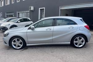 MERCEDES-BENZ A 180 Premium