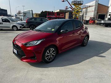 TOYOTA Yaris 1.5 Hybrid 5 porte Lounge OK NEOPAT