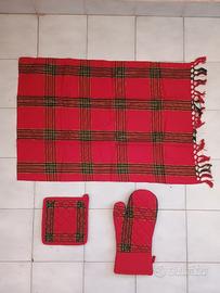 Set Guantone Presina Strofinaccio Tartan Ricamato