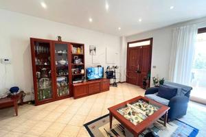 Villetta a schiera di 180 m² con 5 locali e box au