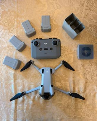 DJI Mini 4 Pro Fly More Combo (4 BATTERIE – RC-N2)