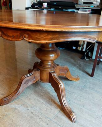 Tavolo tondo in legno