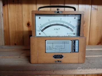 Voltmetro analogico  S.I.P.I.E.