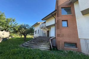 VILLA SINGOLA A MONTAQUILA