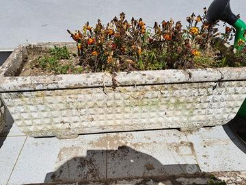 fioriera in cemento rettangolare 