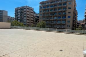 Corso italia trivani con terrazzo