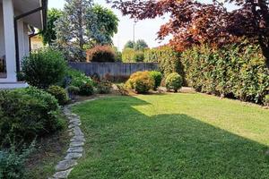 Villa di 195 m² con più di 5 locali e box auto dop