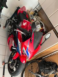 Honda CBR650r e-clutch