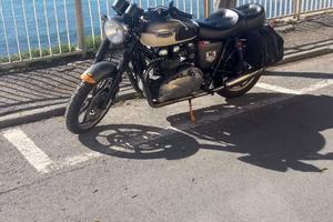 Triumph Bonneville T100 anno 2009