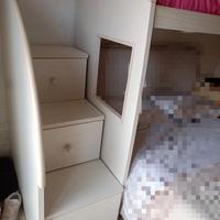 struttura letto con scalette