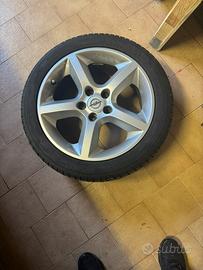 Cerchi e gomme opel astra