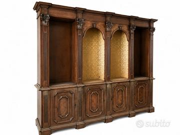 Libreria-vetrina stile classico realizzata in noce