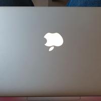 macbook pro 13 retina 8gb i5 ssd