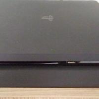 Playstation 4 + 3 giochi