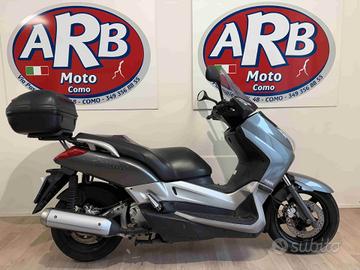Yamaha X-Max 250