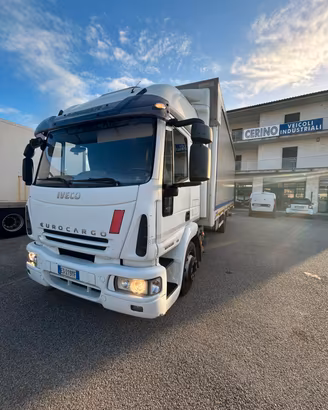 IVECO EUROCARGO 120E28