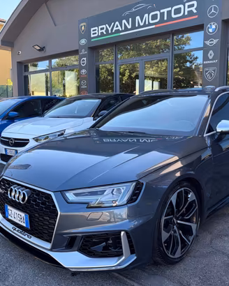 Audi A4 RS 4 Avant