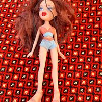 bambola bratz altezza 25cm 
