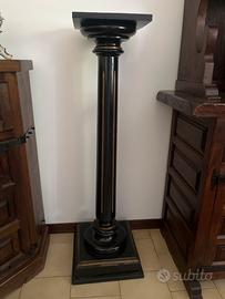 Colonna in legno vintage