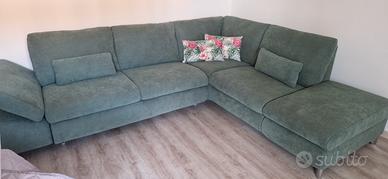 Divano letto ad angolo verde salvia