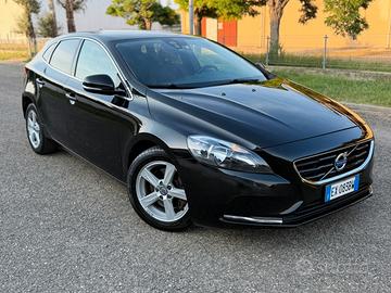 VOLVO V40 1.6 DIESEL CAMBIO AUTOMATICO