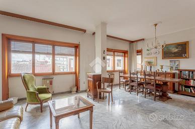 5 LOCALI A FIRENZE