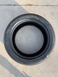 Pneumatici Tesla Model Y 255/45R19