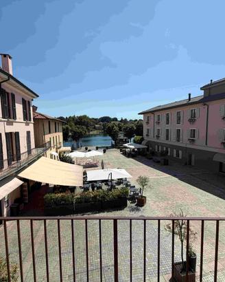 Centro, fronte fiume , ufficio di mq.120