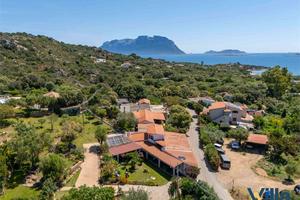 Villa indipendente a 300 metri dal mare con parco