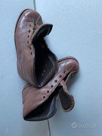 Scarponi artigianali in pelle e Vibram