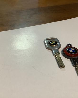 Lotto 2 chiavi BMW anni 80/90 in argento