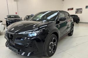 ALFA ROMEO Junior 145CV Hybrid eDCT6 Speciale KM