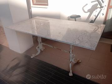 tavolo con piano in marmo 