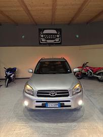 Toyota RAV 4 RAV4 2.2 D-4D 177 CV Luxury