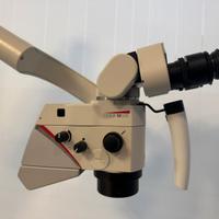 Microsopio Leica M320