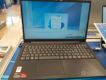 Pc LENOVO 82YU00U7IX