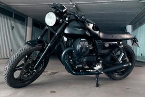 Moto Guzzi V7 III stone