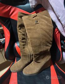 Stivale in camoscio geox