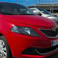 Lancia Ypsilon 1.0 HYBRID Silver KM. 51.000 - 2022