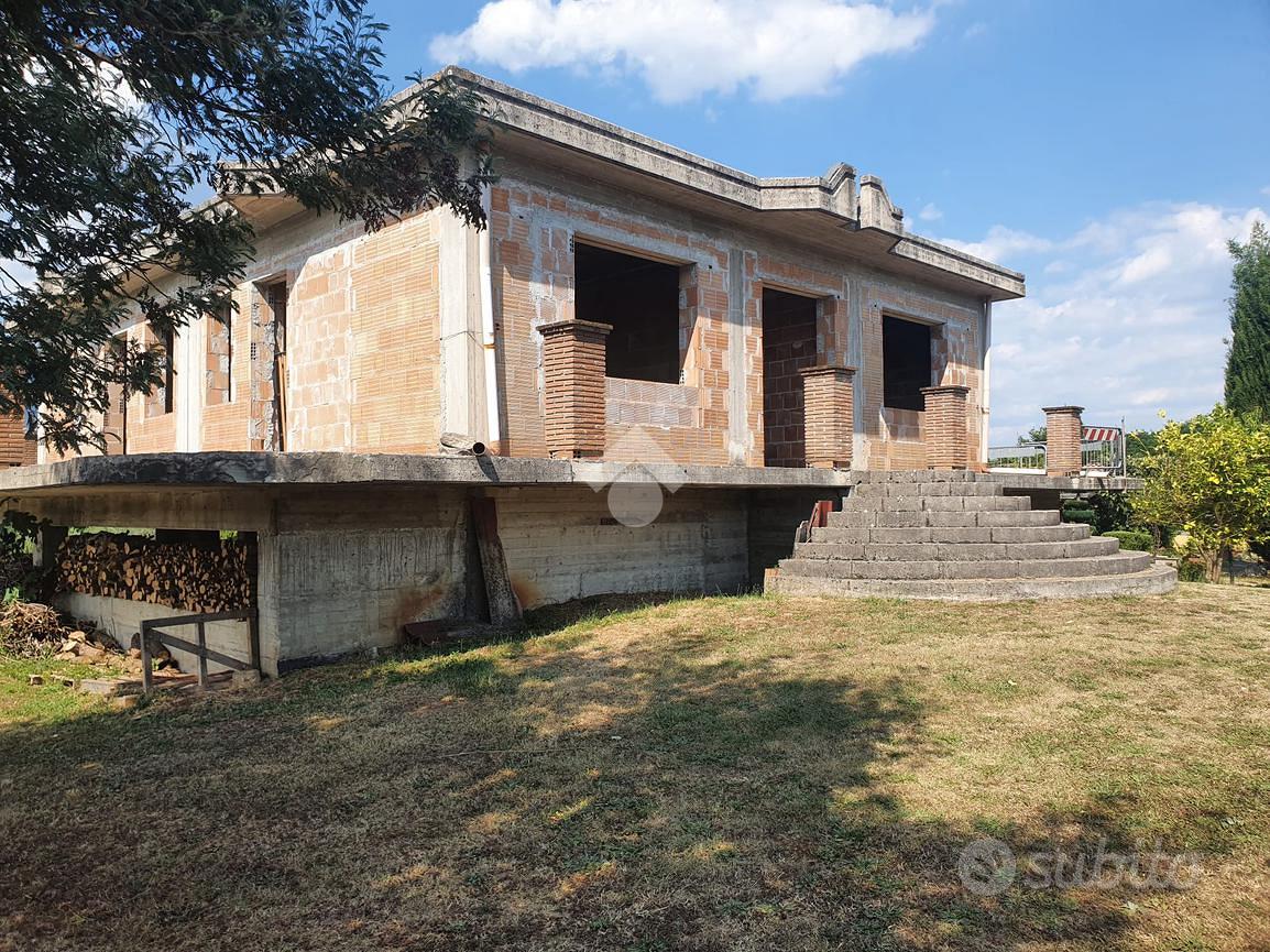 RUSTICO A VEROLI - Vista 3