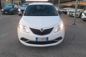 Lancia Ypsilon 1.2 69 CV 5 porte Platinum