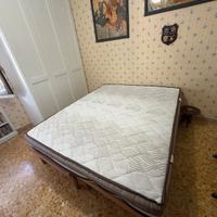 Letto Marion Matrimoniale con alzata motorizzata 