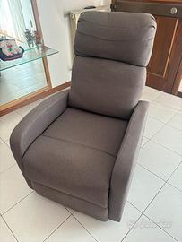 Poltrona reclinabile
