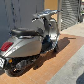 vespa sprint 50 cc  del 2018