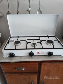 Fornello  CF Parker 3 fuochi nuovo mai usato  