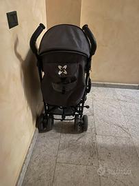 Passeggino pari al nuovo