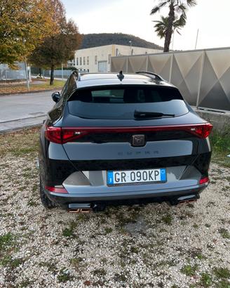 Cupra formentor plug-in