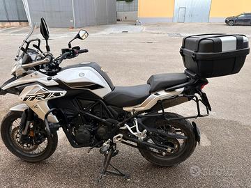 Benelli trk 502x