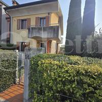 Villa o villino Villafranca di Verona