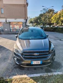 Ford Kuga ST-LINE S&S4WD Automatica 180 cv